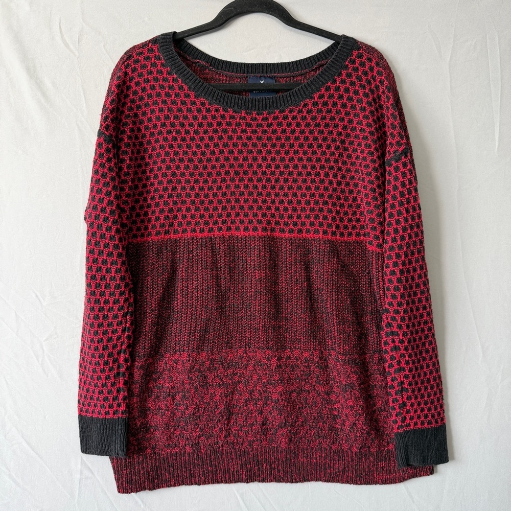 American Eagle Womens Vintage Boyfriend Knit Sweater L Red Black Textured Grunge